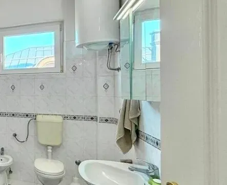 Sale, three bedroom apartment, 121m², Jajinci, Voždovac Sve Podlokacije - image 12