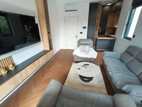 Rent, two bedroom apartment, 70m², Dalmatinska ulica, Podgorica - image 6
