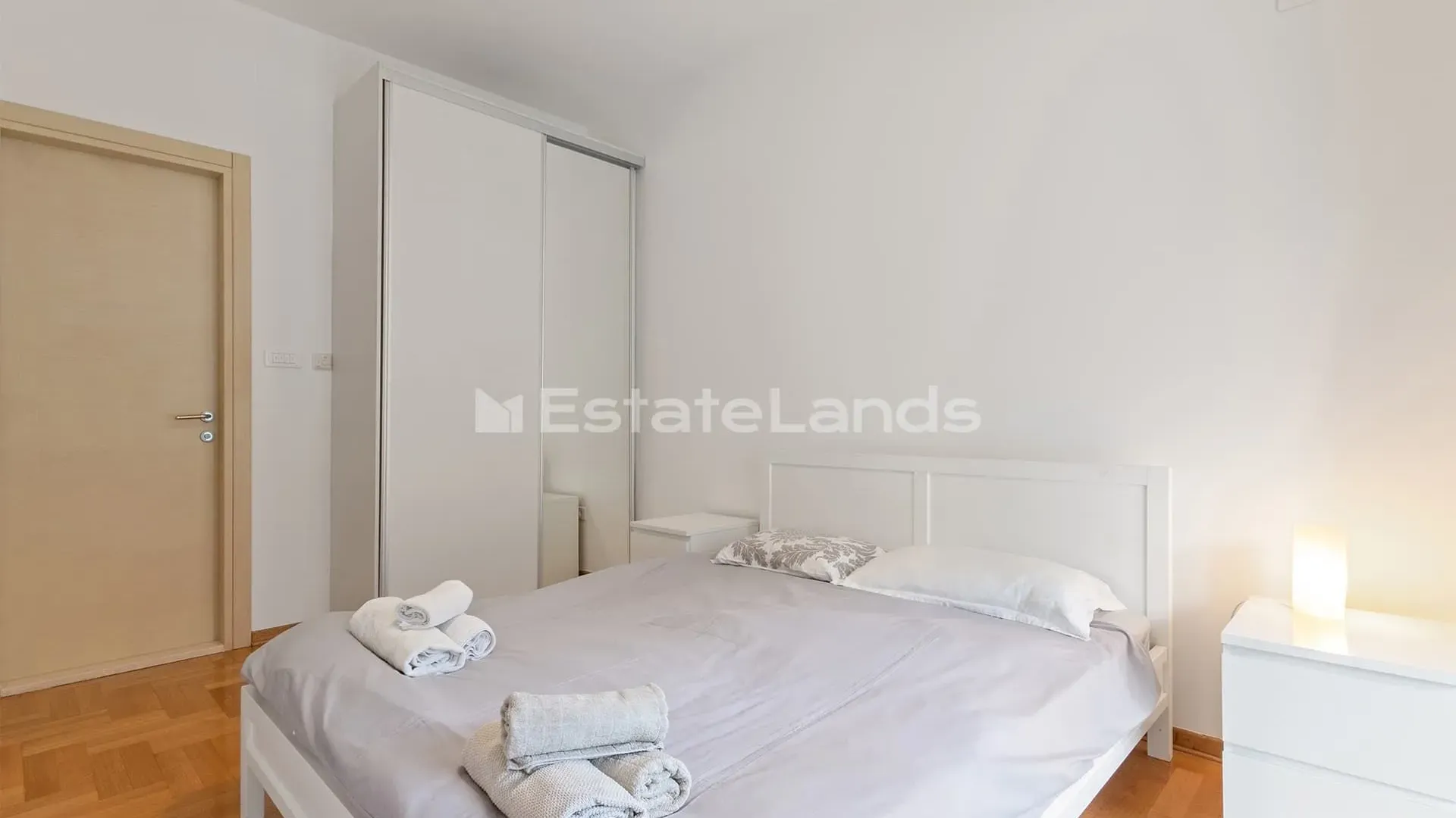 Prodaja, trosoban stan, 97m², Morinj, Kotor