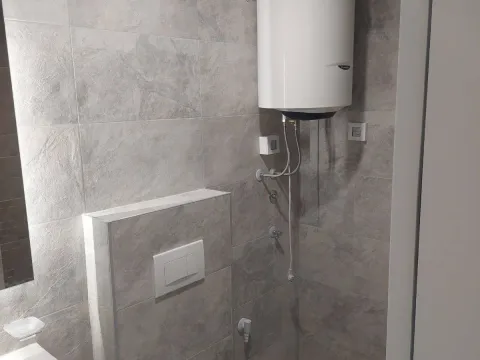 Izdavanje, jednosoban stan, 46m², Stari Aerodrom, Podgorica - image 2