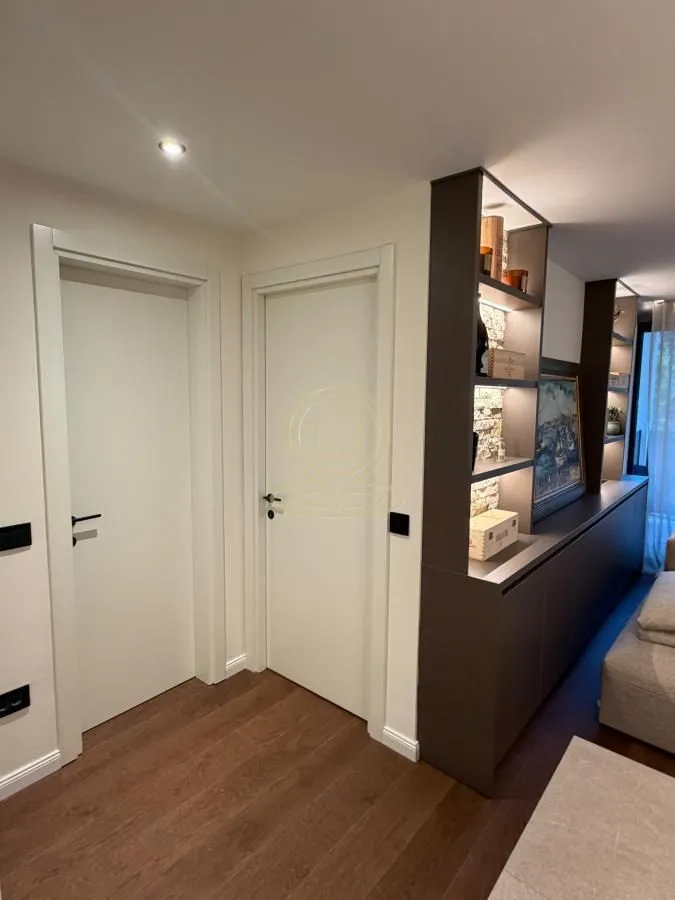 Prodaja, dvosoban stan, 72m², Žarkovo, Beograd