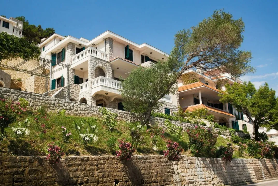 Sale, house, 235m², Kostanjica, Kotor