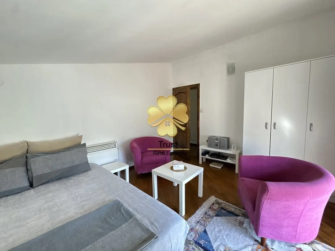Prodaja, kuća, 270m², Masline, Podgorica
