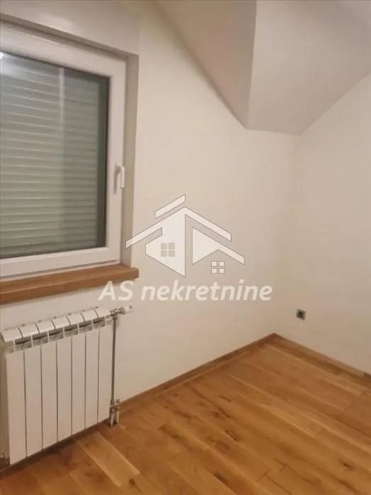 Izdavanje, trosoban stan, 62m², Lekino Brdo, Voždovac Sve Podlokacije