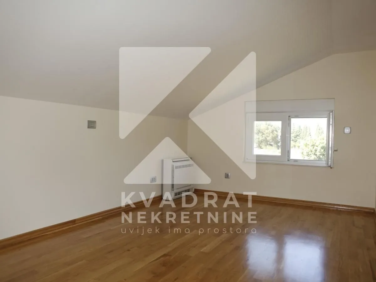 Rent, house, 250m², Donji Kokoti, Podgorica