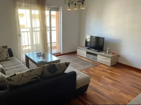 Izdavanje, jednosoban stan, 57m², City Kvart, Podgorica - image 3