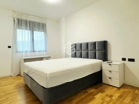 Rent, three bedroom apartment, 130m², Dalmatinska ulica, Podgorica - image 9