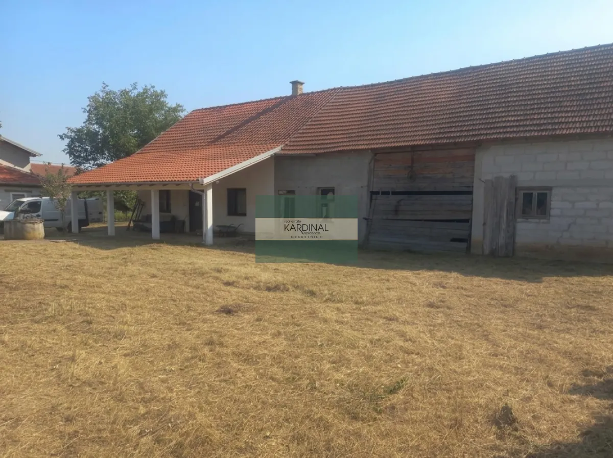 Prodaja, kuća, 219m², Medjulužje, Mladenovac