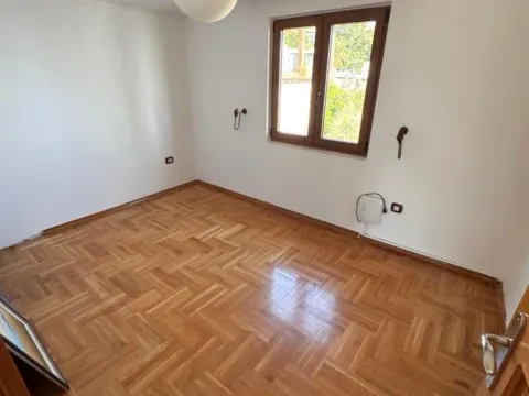 Izdavanje, kuća, 140m², Dobre Vode, Bar - image 7