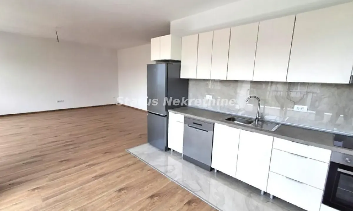 Prodaja, stan, 137m², Adamovićevo Naselje, Novi Sad Sve Podlokacije