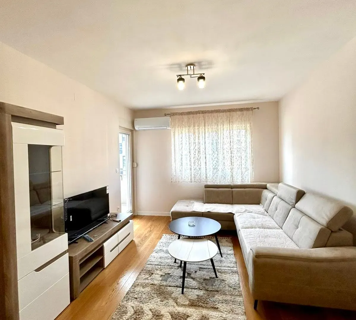 Rent, one bedroom apartment, 49m², Central Point, Podgorica