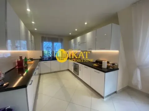 Sale, apartment, 369m², Savski Venac, Beograd - image 10