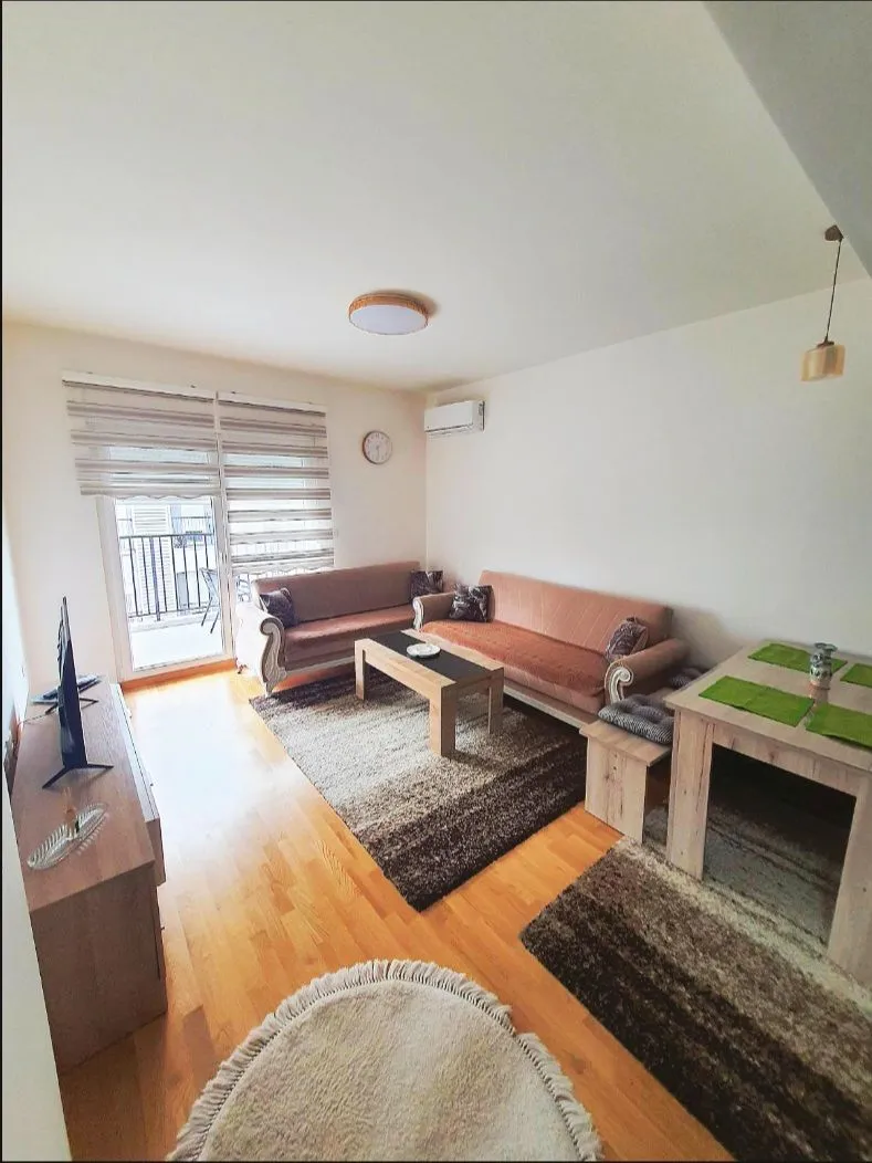 Izdavanje, jednosoban stan, 50m², Stara Varoš, Podgorica