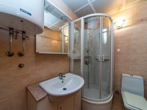 Prodaja, četvorosoban stan, 355m², Preko Morače, Podgorica - image 2