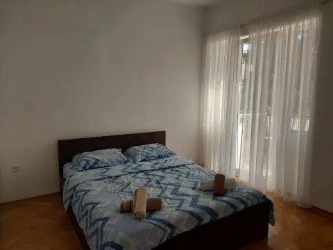 Rent, two bedroom apartment, 70m², Centar, Podgorica - image 10