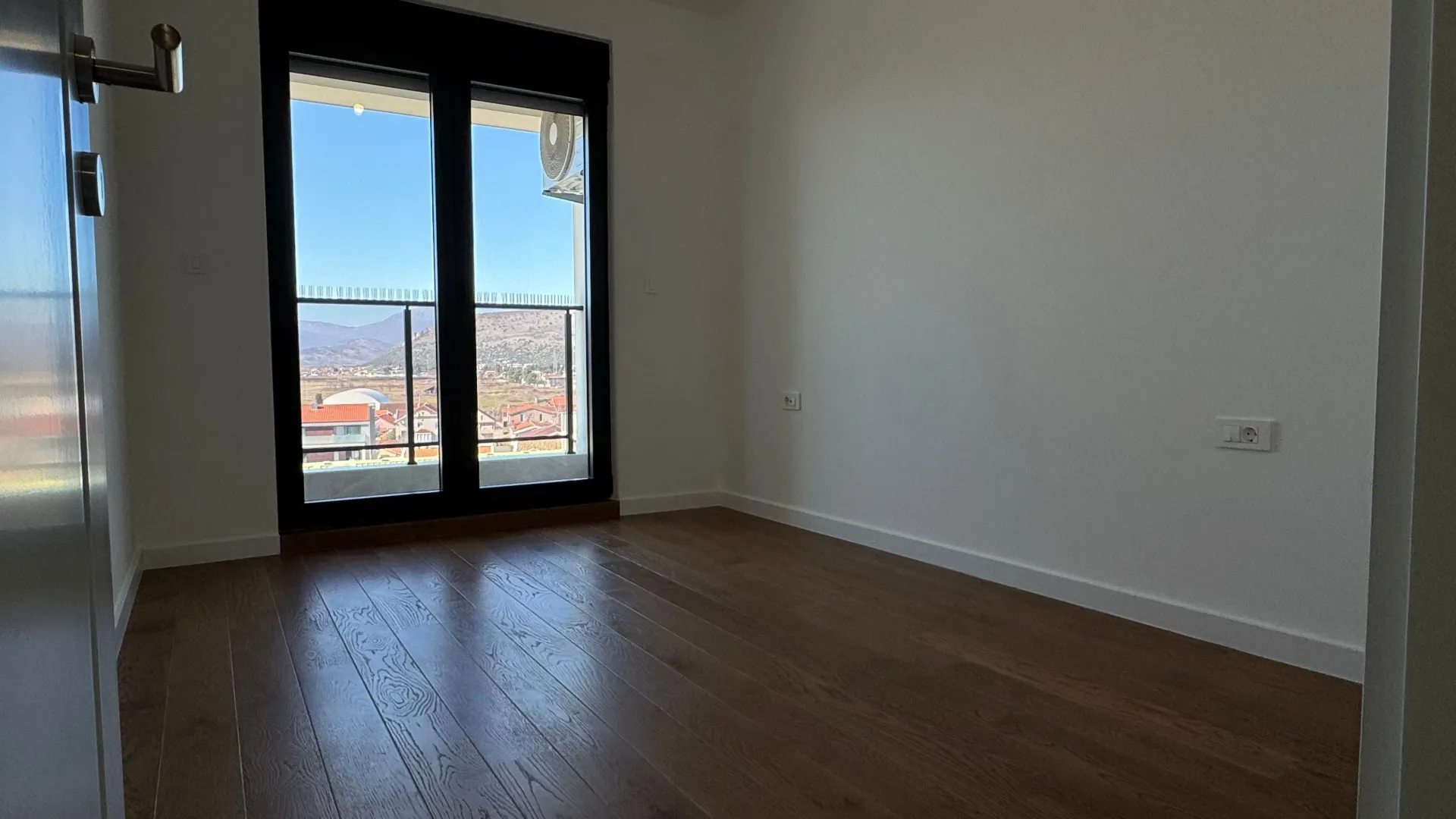 Rent, one bedroom apartment, 46m², Tološka šuma, Podgorica