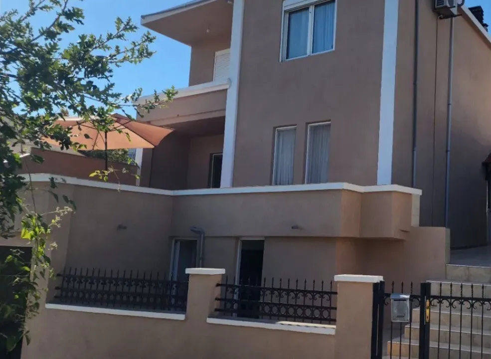 Prodaja, kuća, 150m², Velika Plaža, Ulcinj