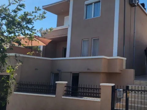 Sale, house, 150m², Velika Plaža, Ulcinj