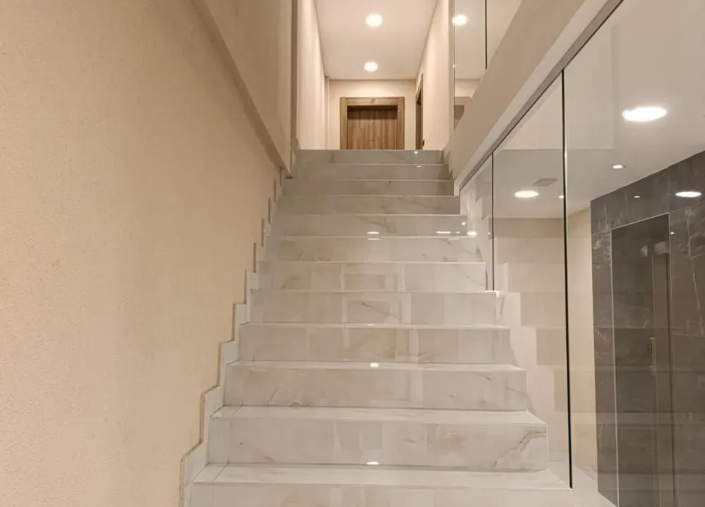 Prodaja, trosoban stan, 75m², Zemun Gornji Grad, Zemun Sve Podlokacije