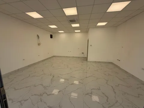 Rent, office space, 42m², Pobrežje, Podgorica - image 6