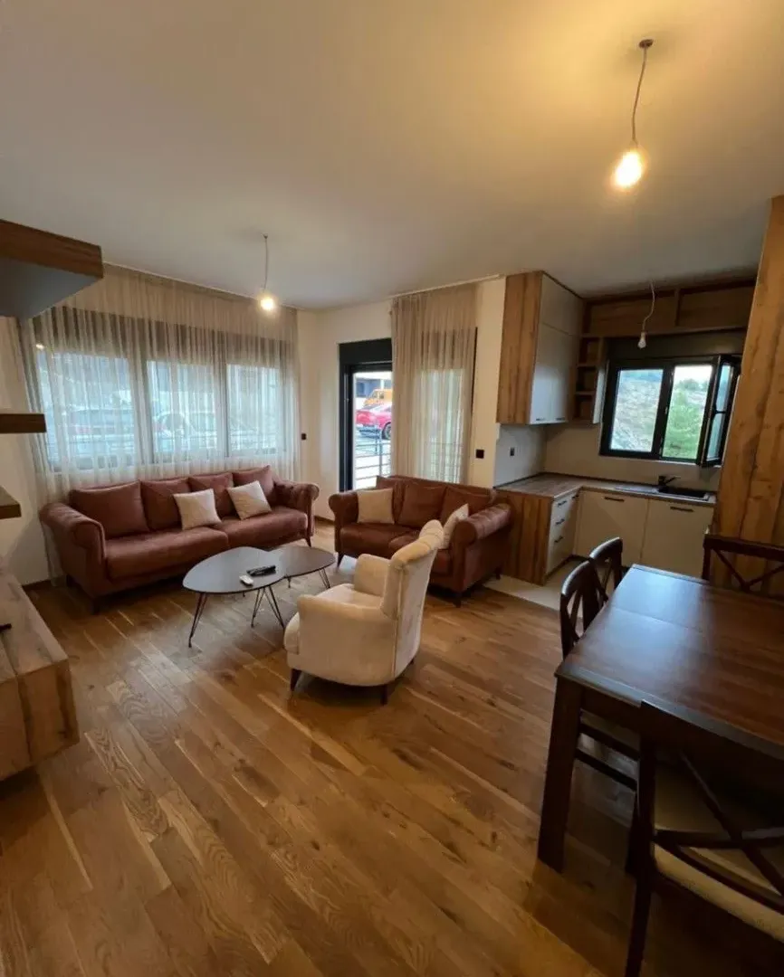 Izdavanje, jednosoban stan, 47m², Gorica C, Podgorica