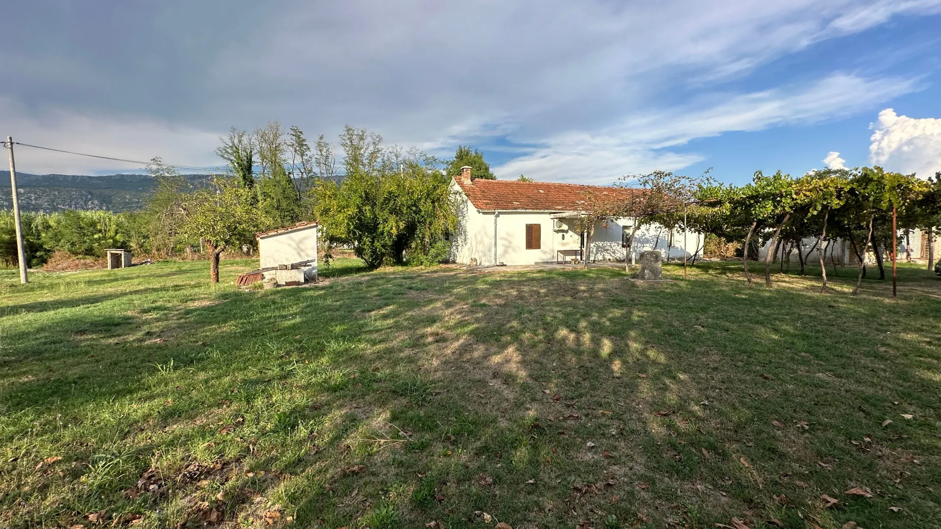 Prodaja, kuća, 75m², Pričelje, Podgorica