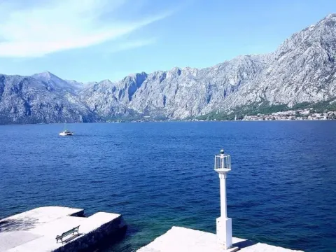 Prodaja, kuća, 420m², Prčanj, Kotor - image 8