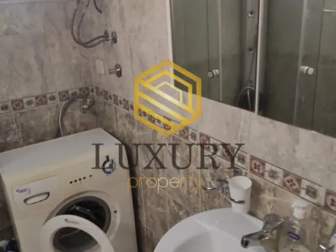 Izdavanje, jednosoban stan, 58m², Centar, Podgorica - image 2