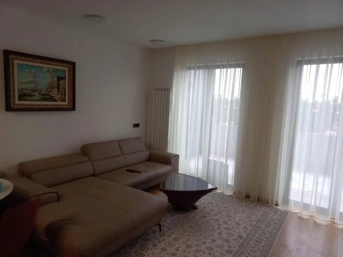 Rent, two bedroom apartment, 55m², Stari Grad, Beograd