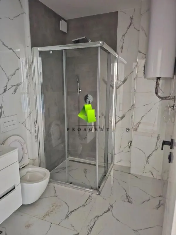 Prodaja, trosoban stan, 94m², Palilula, Niš