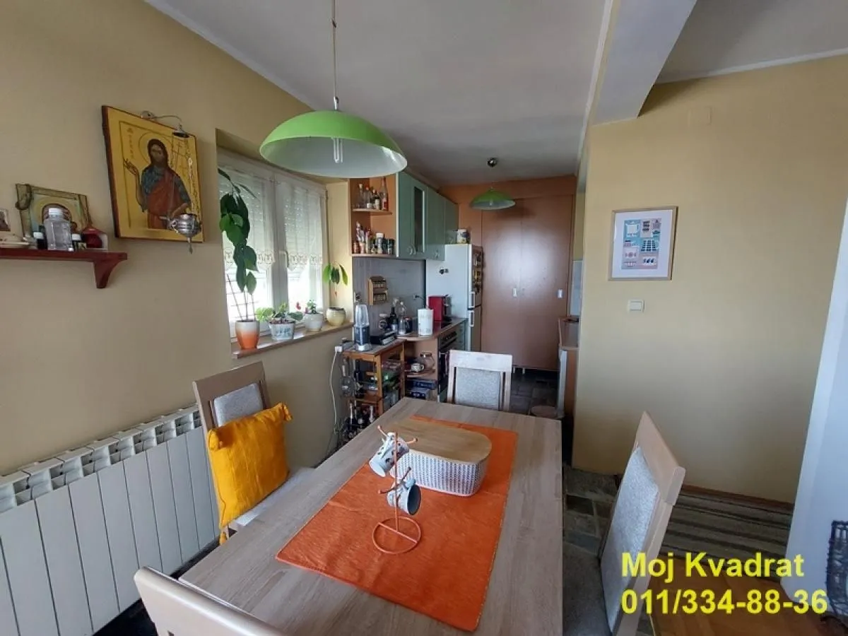 Prodaja, četvorosoban stan, 114m², Vračar Sve Podlokacije, Beograd