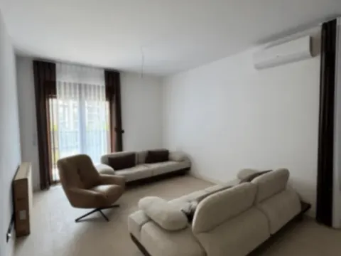 Izdavanje, jednosoban stan, 53m2, 1 maj, Podgorica Izdavanje, jednosoban stan, 53m2, 1 maj, Podgorica