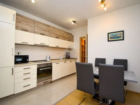 Rent, two bedroom apartment, 70m², City Kvart, Podgorica - image 5