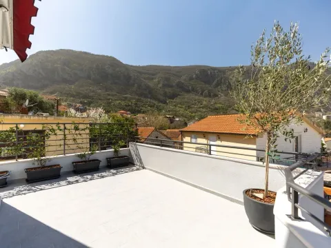 Prodaja, kuća, 160m², Škaljari, Kotor - image 27