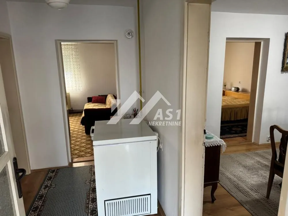 Izdavanje, kuća, 80m², Veternik, Novi Sad Sve Podlokacije