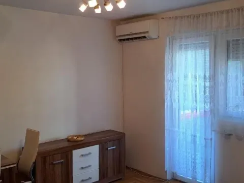 Izdavanje, trosoban stan, 60m², Nova Detelinara, Novi Sad Sve Podlokacije - image 4