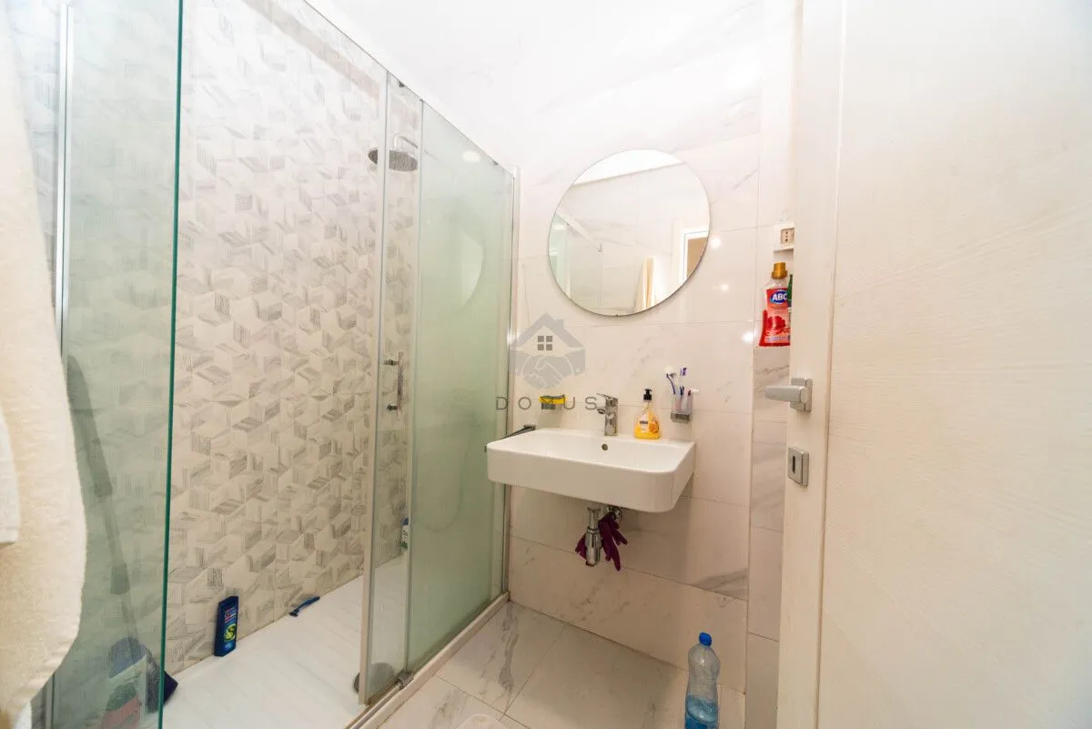 Prodaja, jednosoban stan, 47m², Central Point, Podgorica