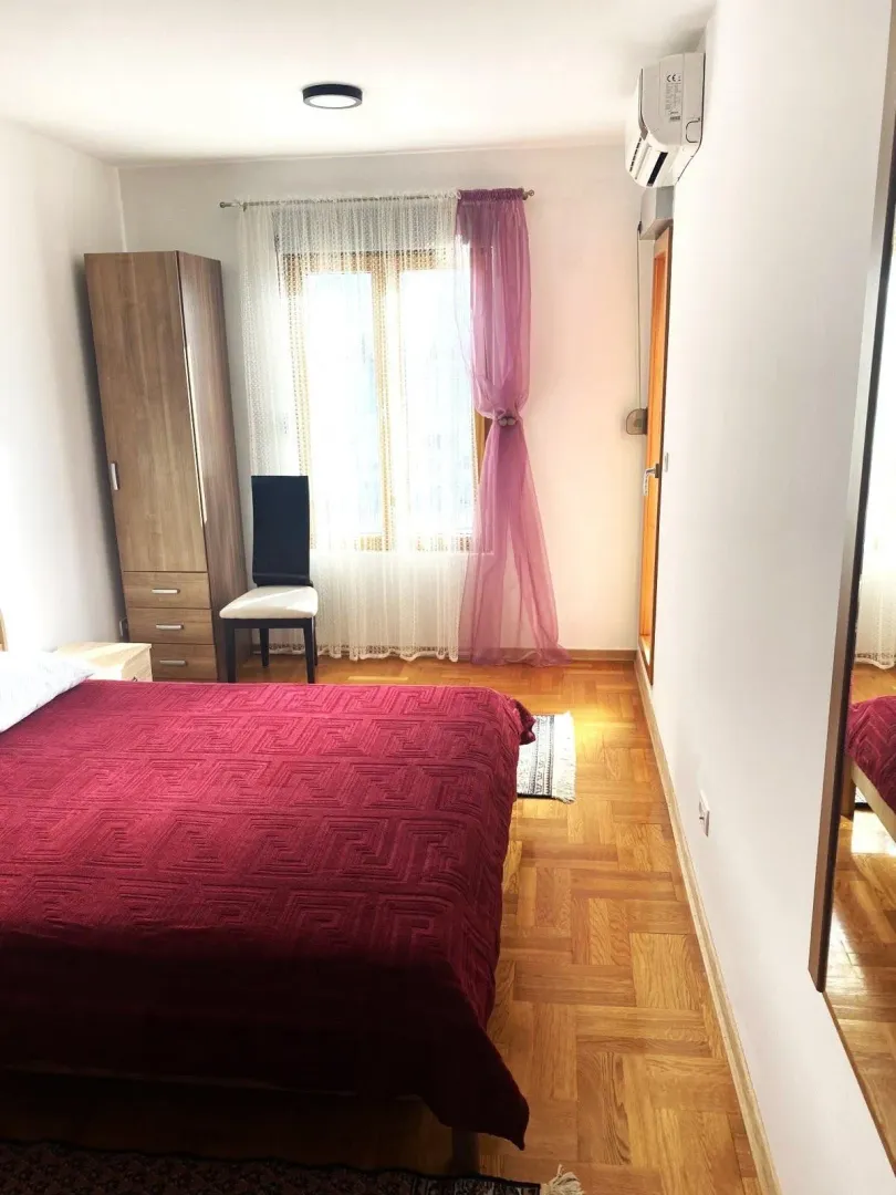 Izdavanje, jednosoban stan, 52m², Preko Morače, Podgorica