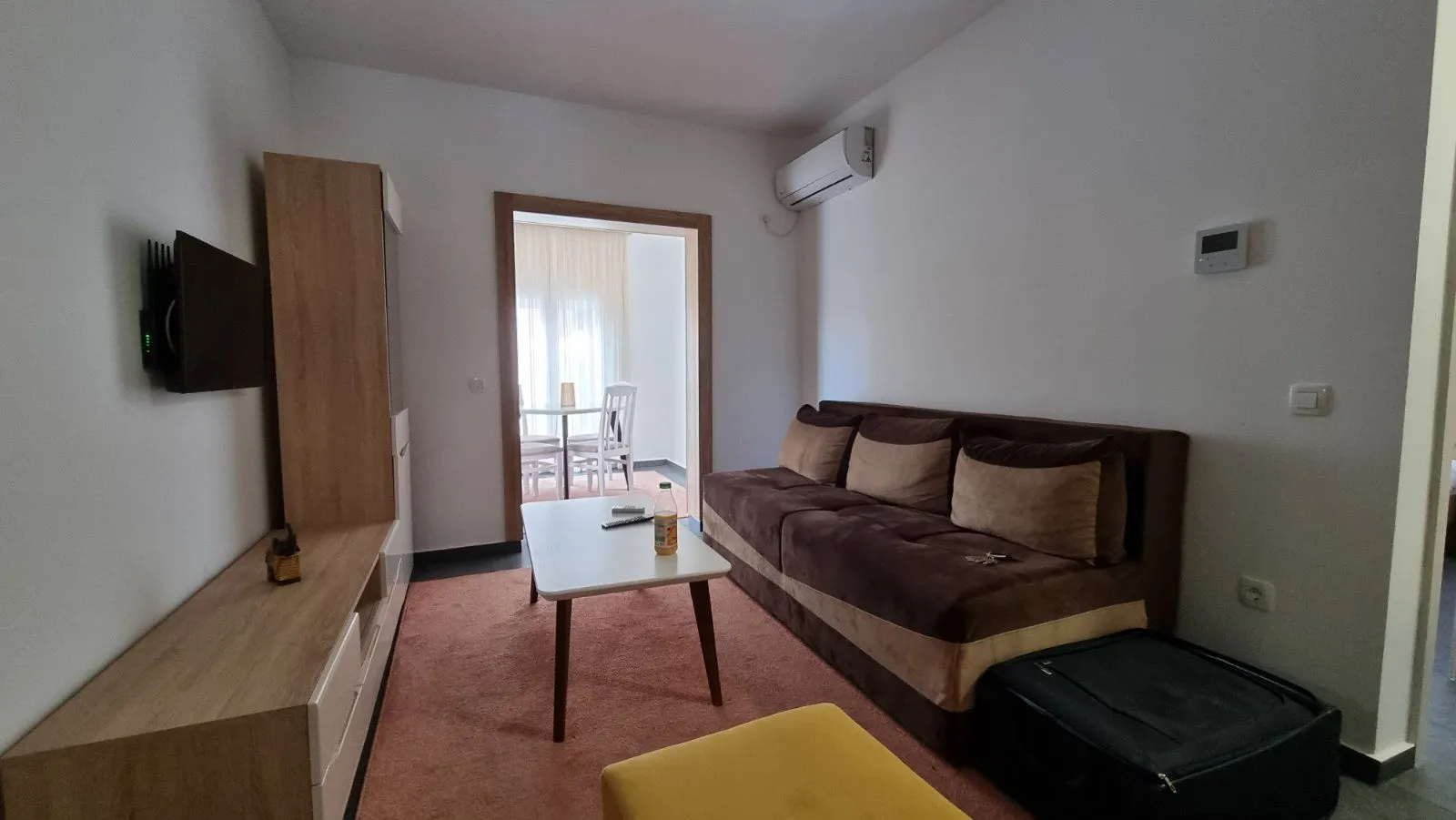 Izdavanje, jednosoban stan, 37m², Lastva Grbaljska, Kotor