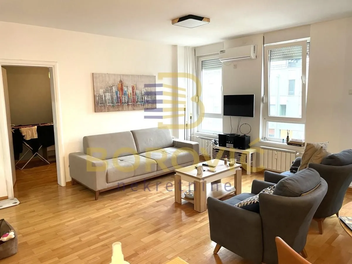 Prodaja, dvosoban stan, 53m², Novi Beograd Blok 72, Novi Beograd Sve Podlokacije