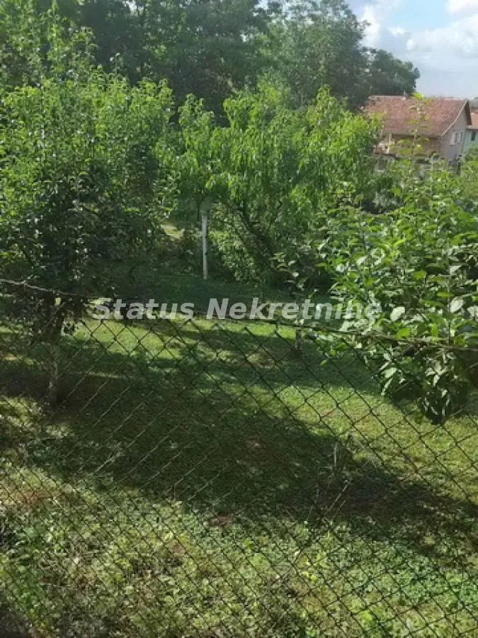 Prodaja, plac, 700m², Beočin, Srbija
