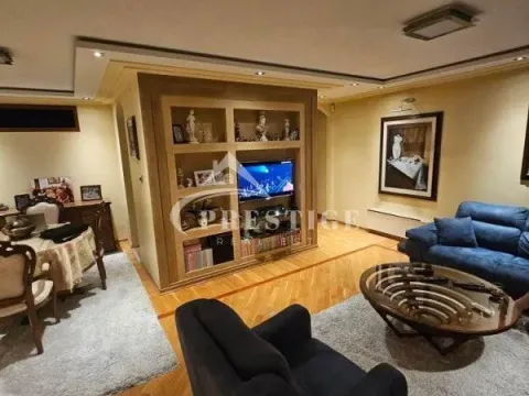 Izdavanje, dvosoban stan, 86m², Blok 5, Podgorica - image 9