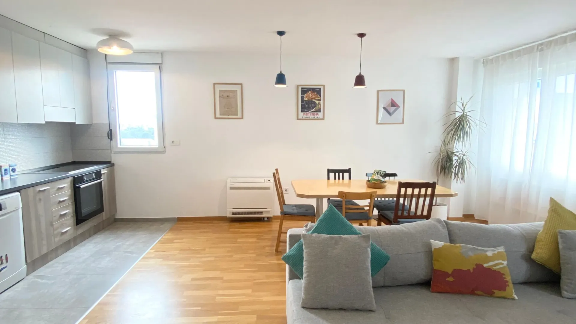 Sale, three bedroom apartment, 100m², Blok 5, Podgorica