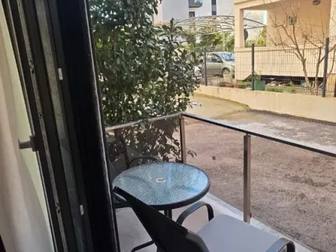 Rent, one bedroom apartment, 50m², Donja Lastva, Tivat - image 13