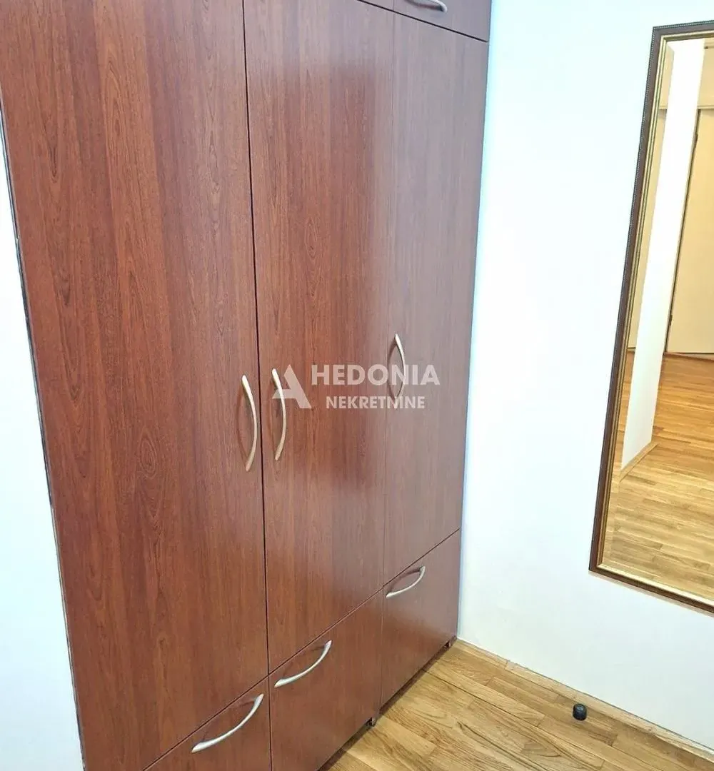 Rent, four bedroom apartment, 105m², Crveni Krst, Beograd