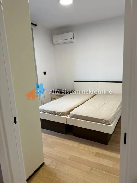 Rent, two bedroom apartment, 46m², Vračar Sve Podlokacije, Beograd