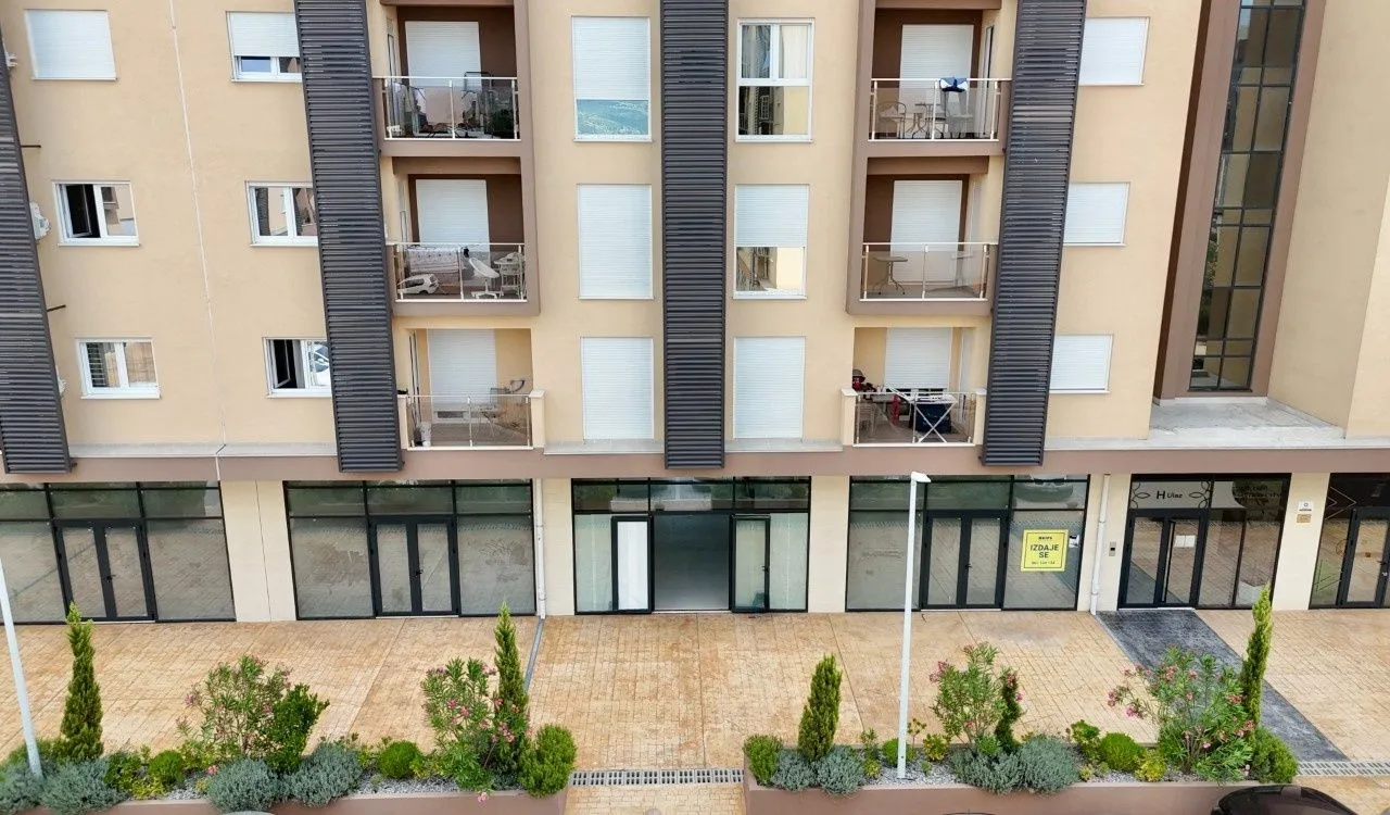 Rent, office space, 120m², City Kvart, Podgorica