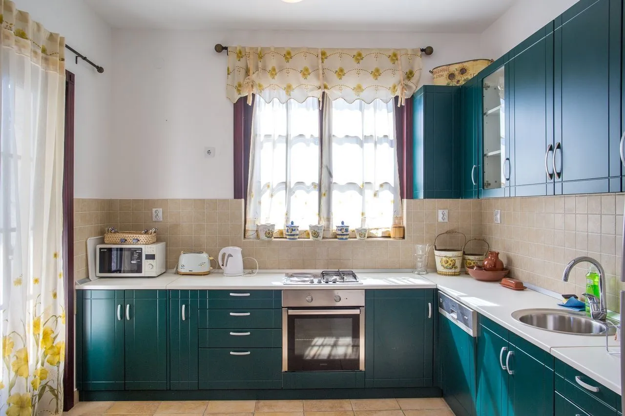 Sale, house, 235m², Kostanjica, Kotor