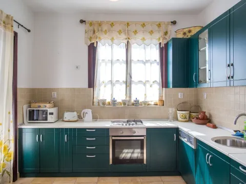 Prodaja, kuća, 235m², Kostanjica, Kotor - image 6