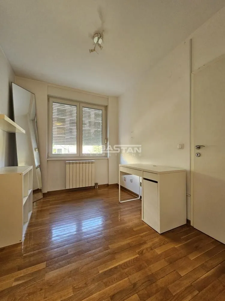 Prodaja, trosoban stan, 81m², Lekino Brdo, Voždovac Sve Podlokacije